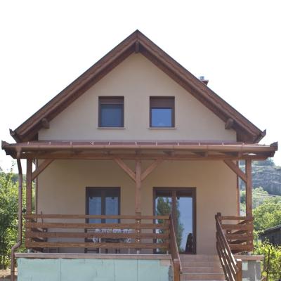 Páty, családi ház 1.