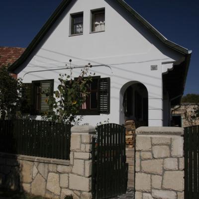 Zsámbék, családi ház 2.